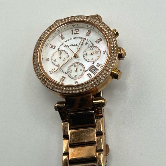 Women\'s MICHAEL KORS Wrist Watch Brown Band Some Discoloration #554